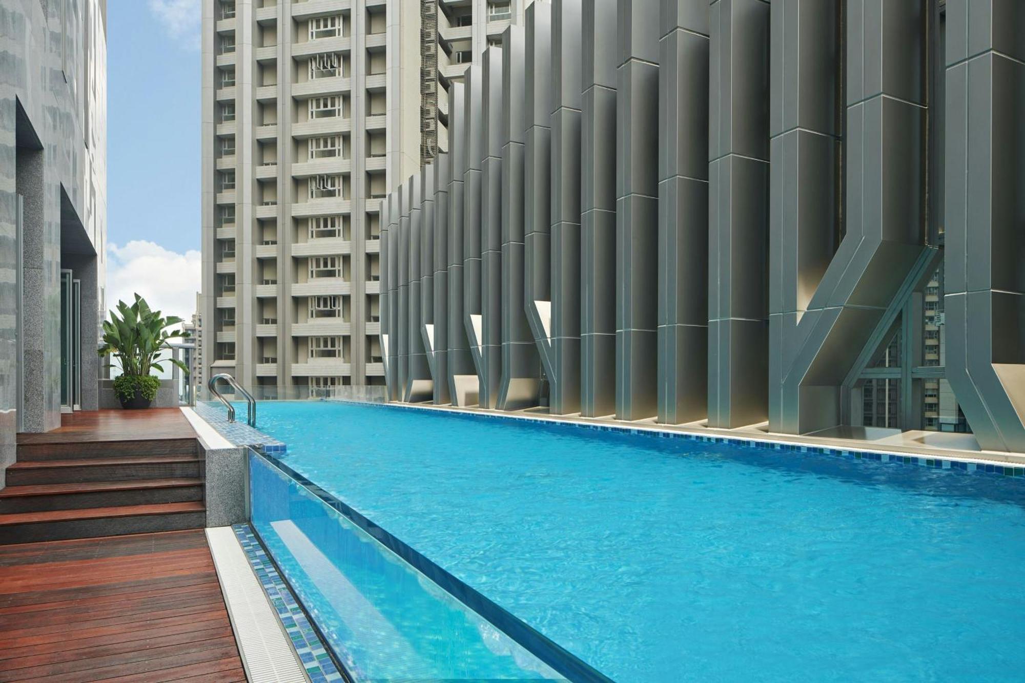 Four Points By Sheraton Линкоу Екстериор снимка