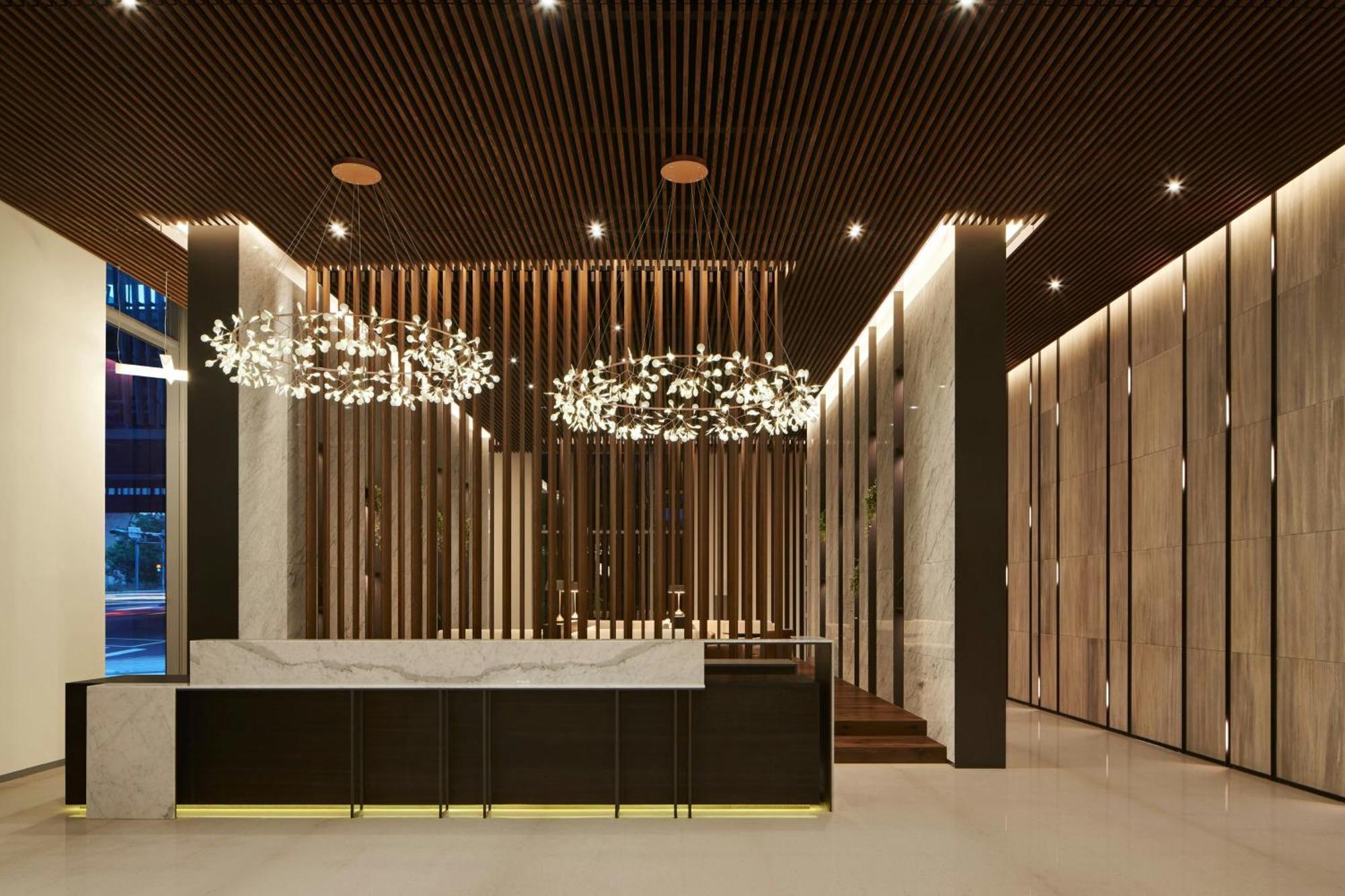Four Points By Sheraton Линкоу Екстериор снимка